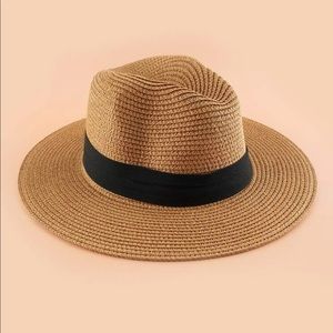 Straw beach hat